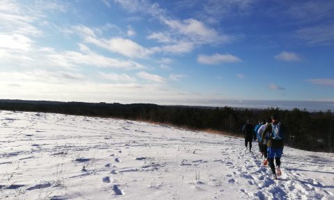 Brudarbacken i snö under Två timmar total offroad inför Skatås ryggar